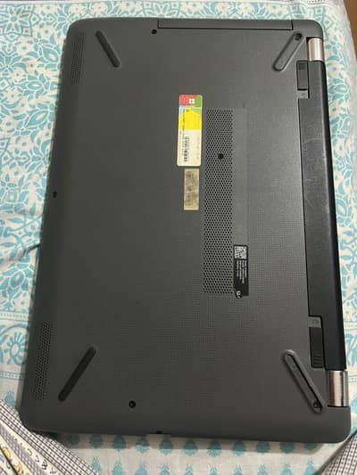touch lcd ha laptop ki 10/9 condition ha