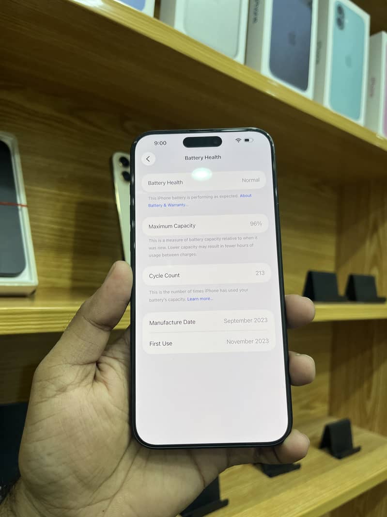 Apple iPhone 15 Pro Max 6