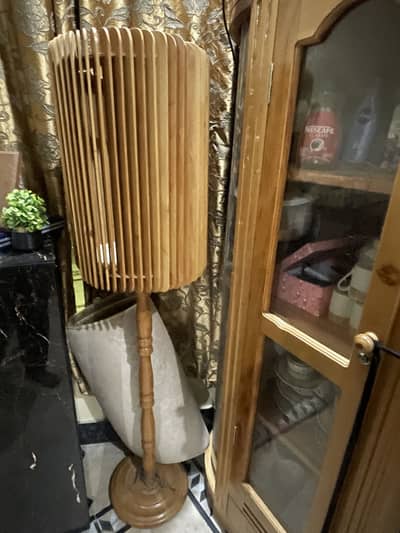 Floor wooden lamp