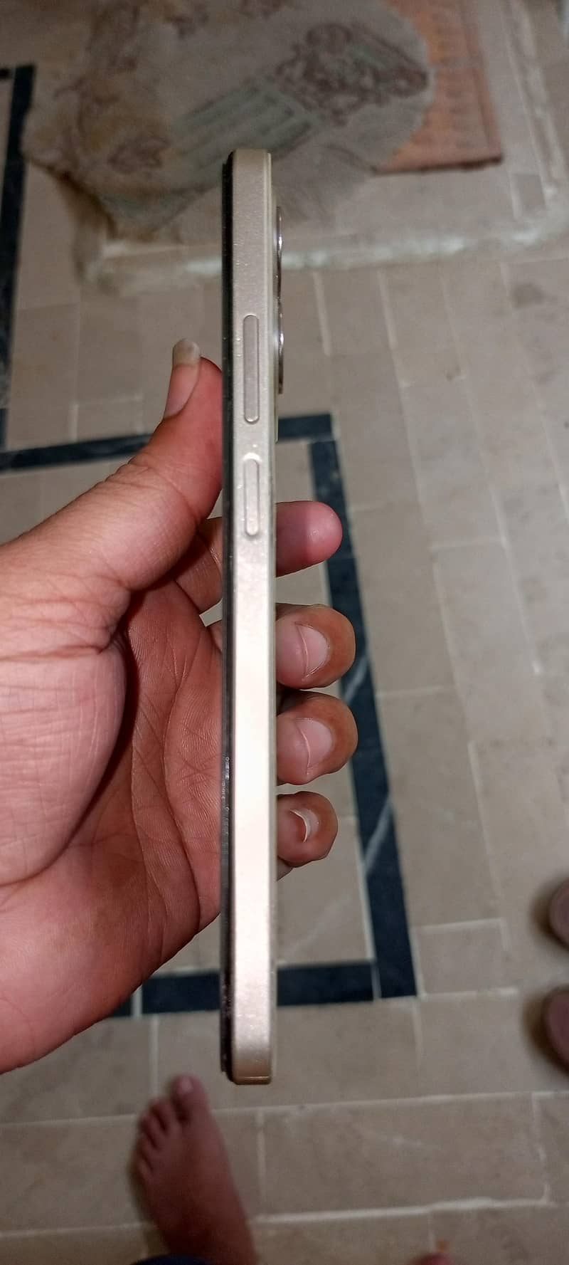 Realme C53 4