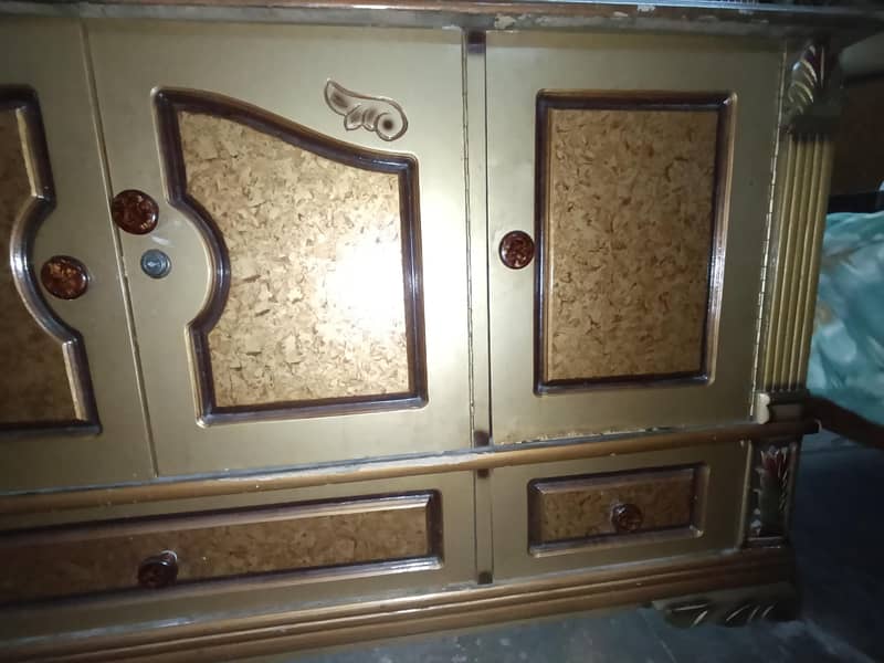 Dressing Table 3
