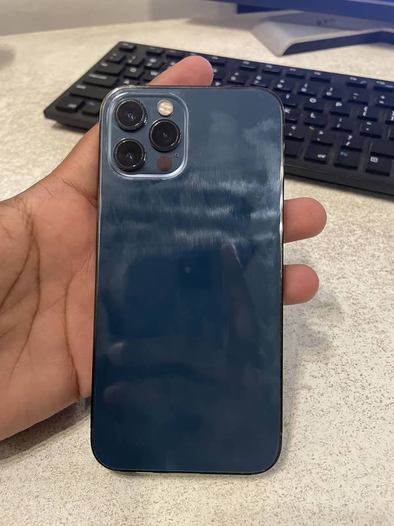 Apple iPhone 12 PRO 0