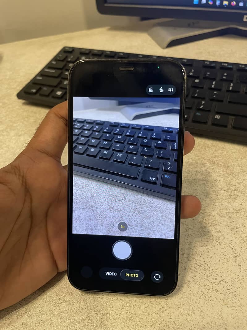 Apple iPhone 12 PRO 1
