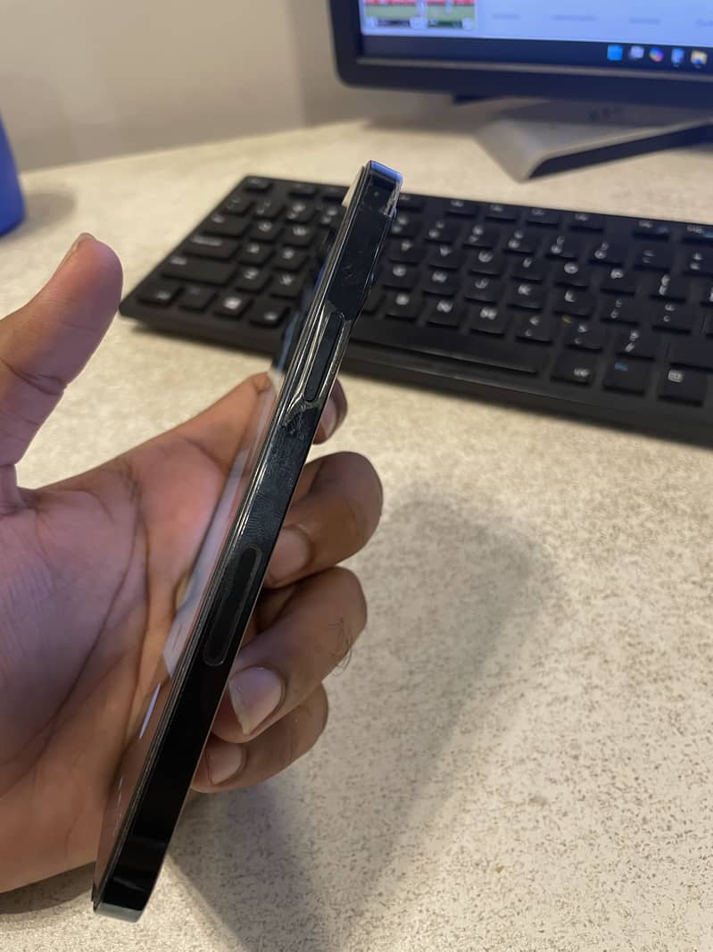 Apple iPhone 12 PRO 3