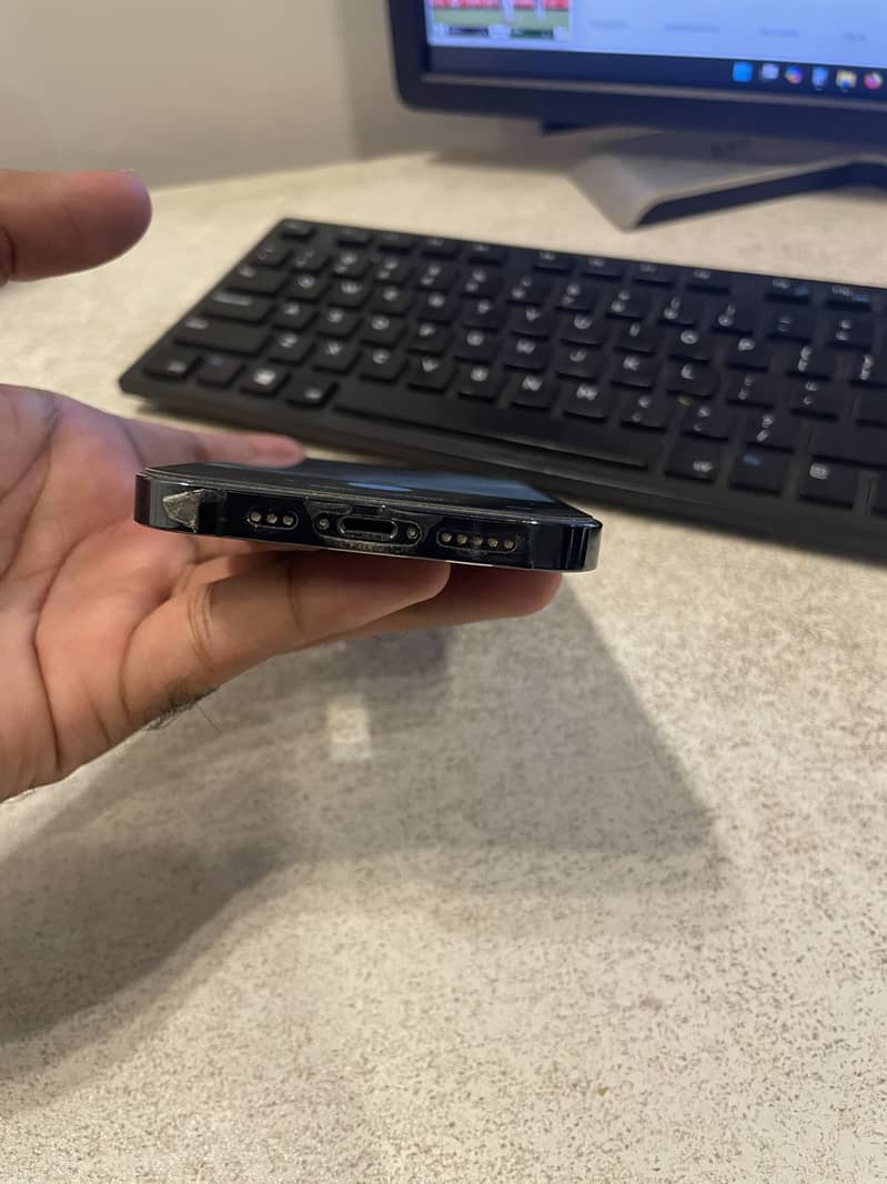 Apple iPhone 12 PRO 4