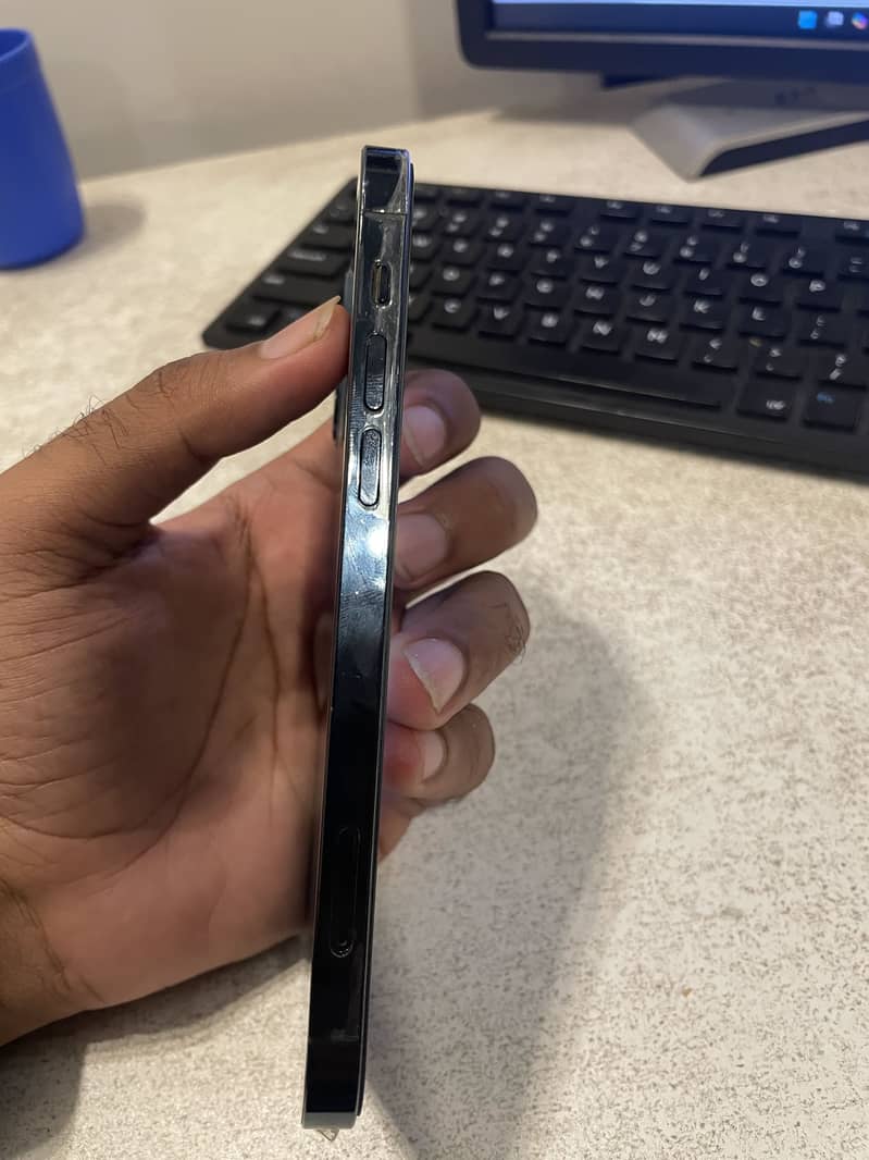 Apple iPhone 12 PRO 5