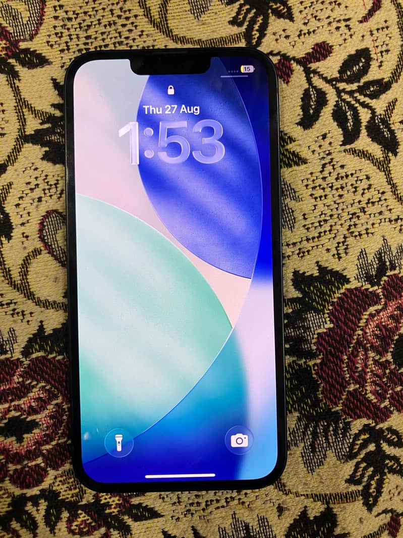Apple iPhone 13 4