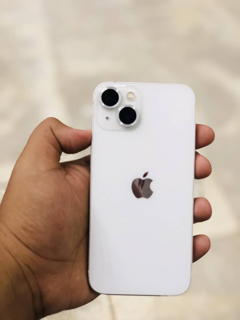 Apple iPhone 13 1