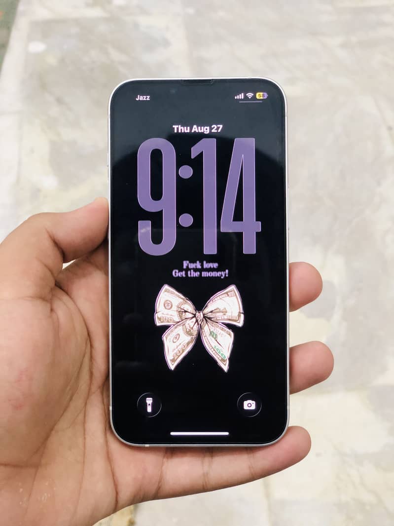 Apple iPhone 13 3