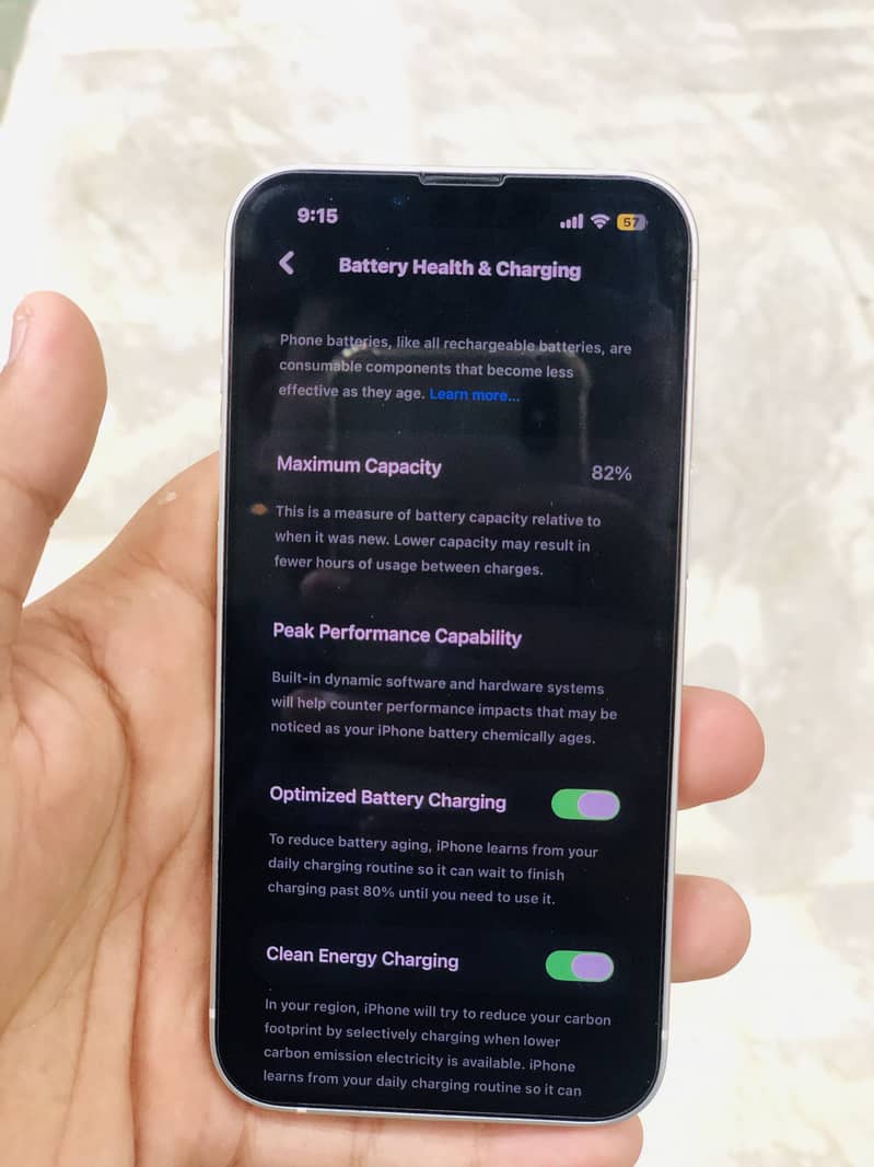 Apple iPhone 13 4