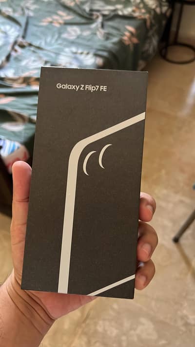 Samsung Mobile Z Flip 7FE