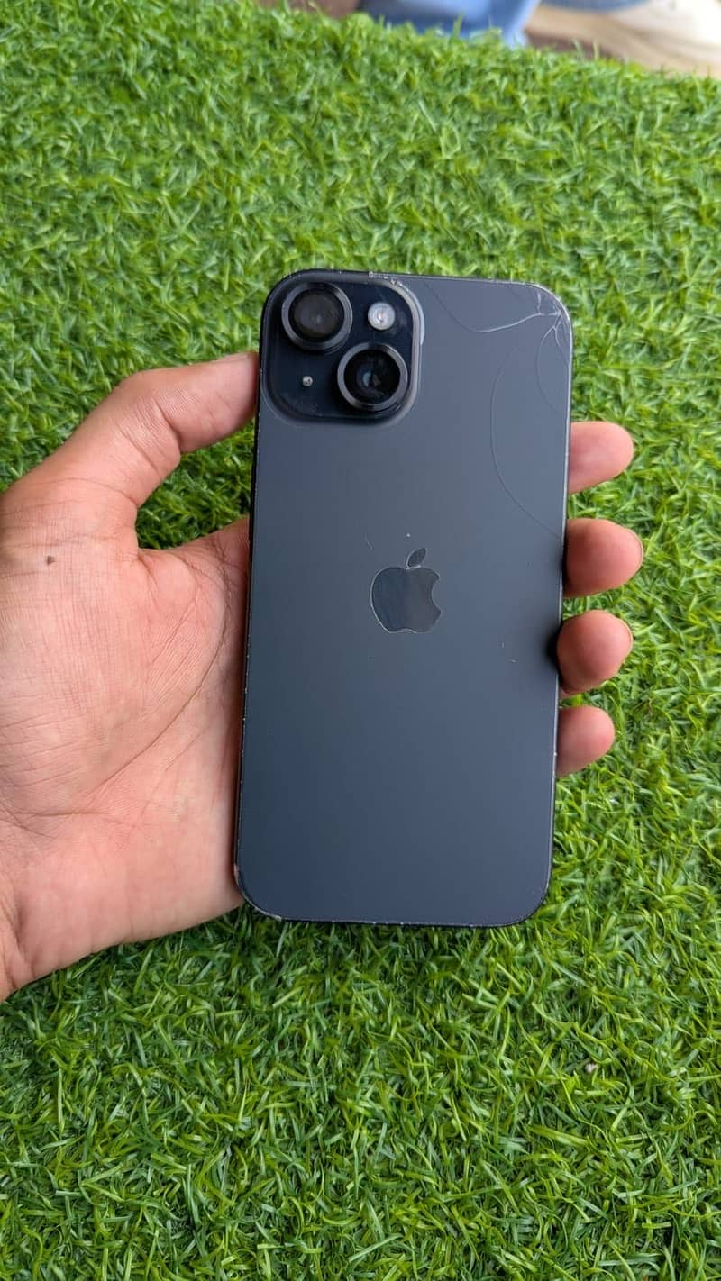 Apple iPhone 15 4