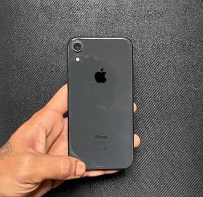 Apple iPhone XR