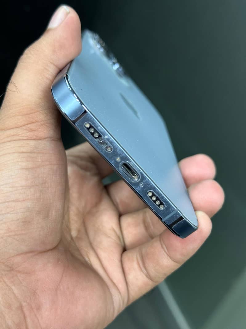 Apple iPhone 13 Pro Max 8