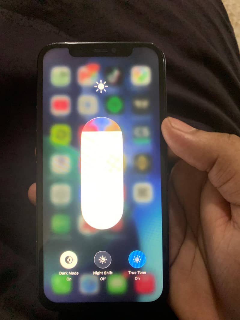 Apple iPhone 12 3