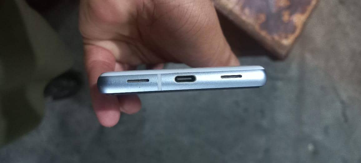 Google Pixel 7a 5