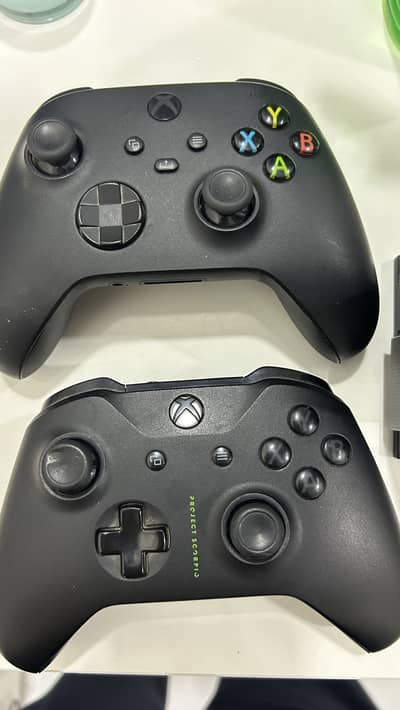 Xbox one X scorpio edition with 2 controller slightly used!