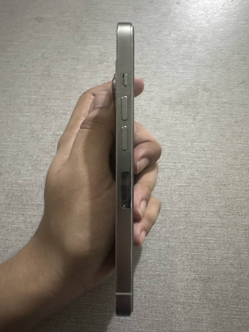 Apple iPhone 13 Pro 1