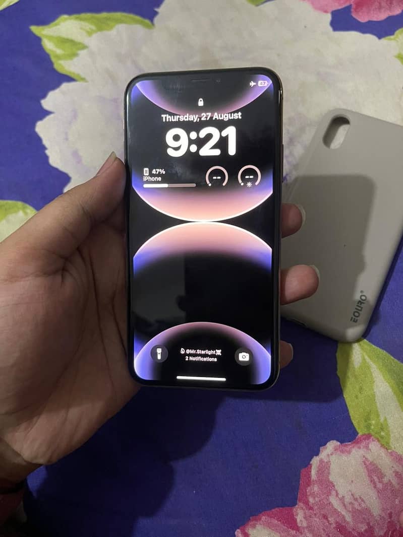 Apple iPhone XS 4
