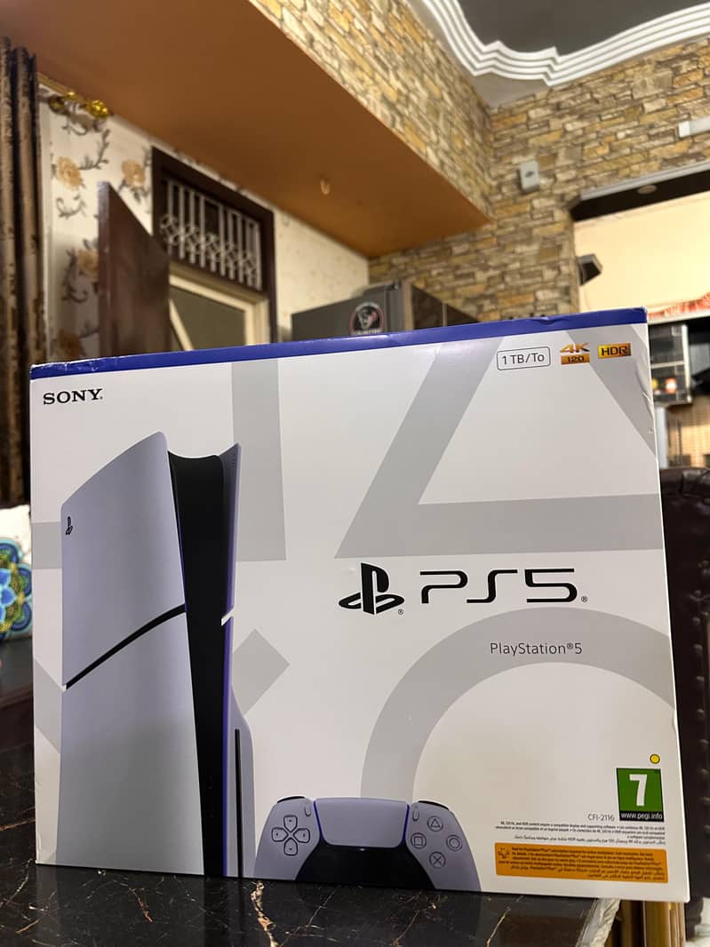 Ps5 slim disc with 2 controllers 2