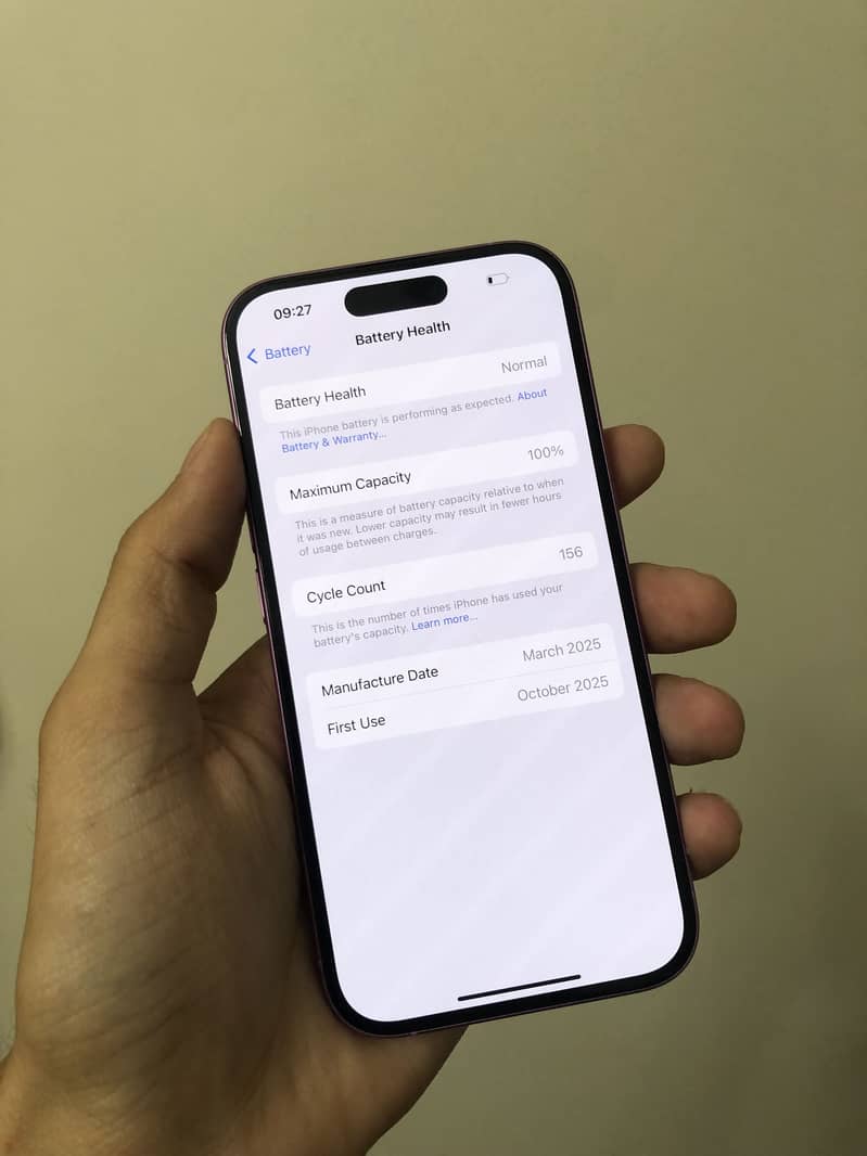 Apple iPhone 16 Pro 1