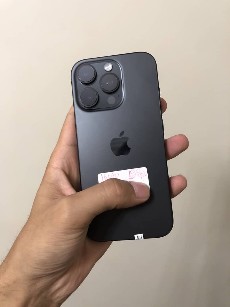 Apple iPhone 16 Pro 5