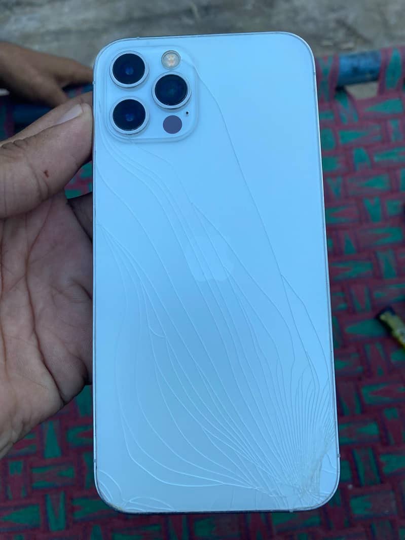 Apple iPhone 12 Pro 1