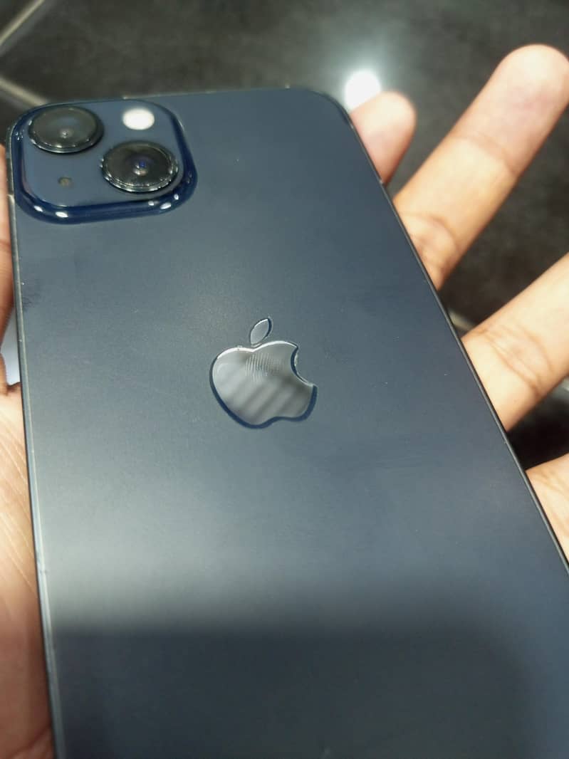 Apple iPhone 13 3