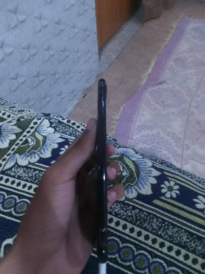 Apple iPhone 7 Plus 3