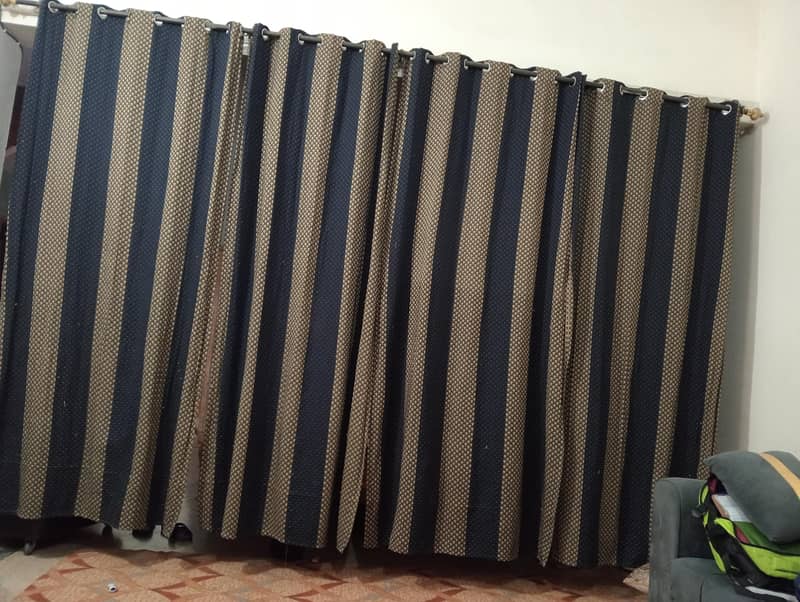 6 curtains 0