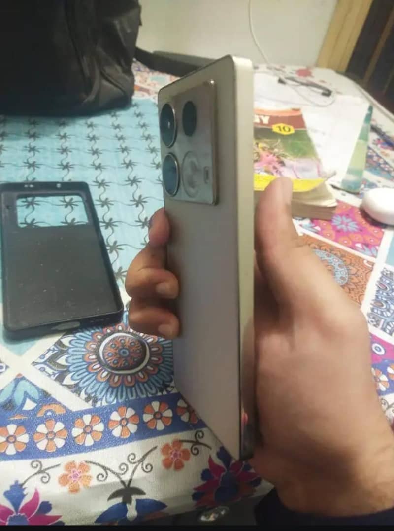 Infinix Note 40 0