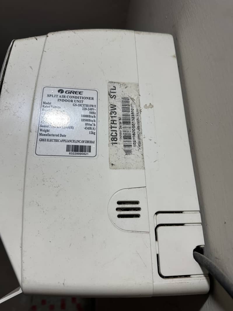 Gree Split Air Conditioner. 1