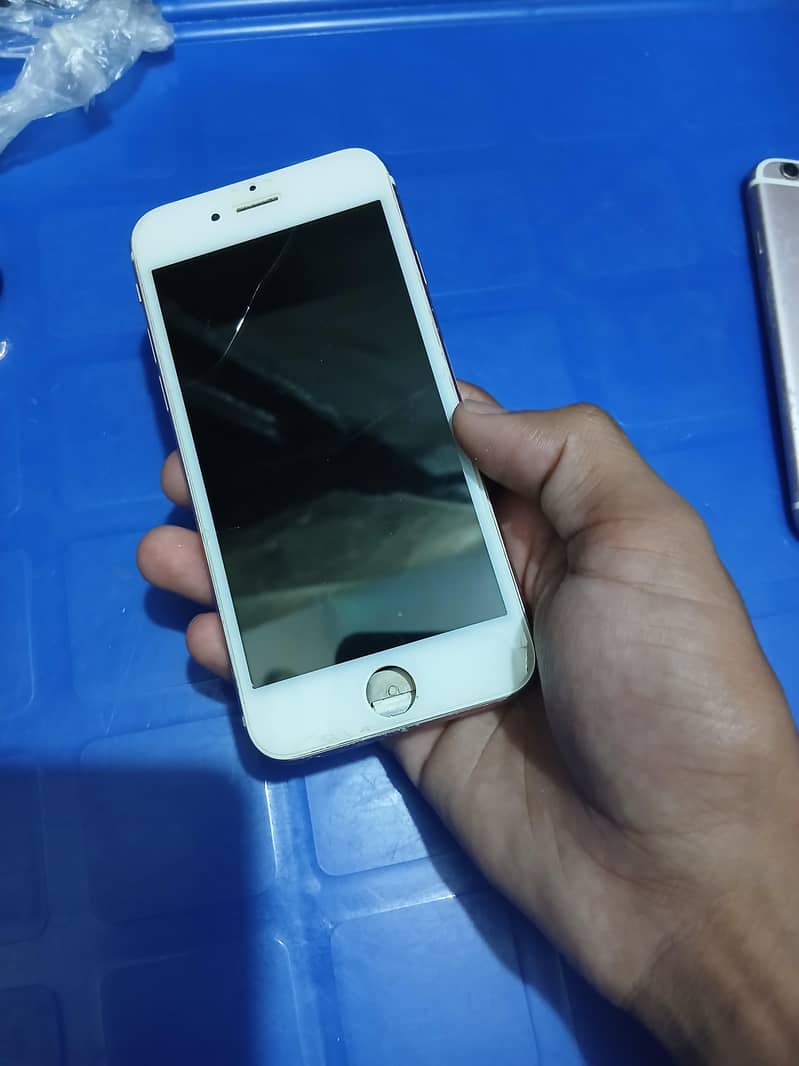 Apple iPhone 6S 5