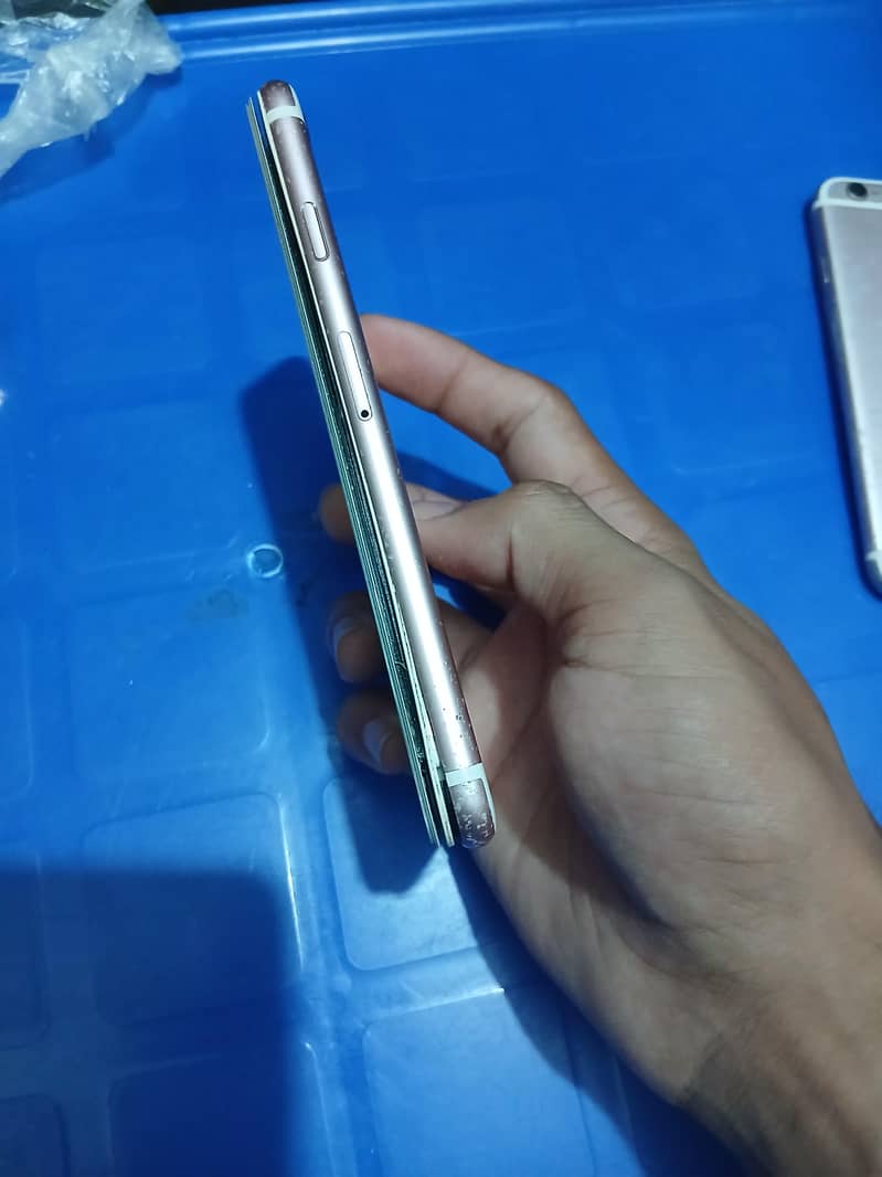 Apple iPhone 6S 6