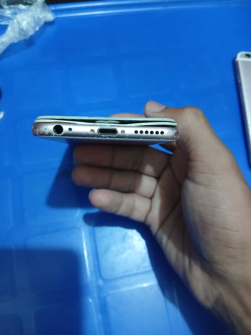Apple iPhone 6S 7