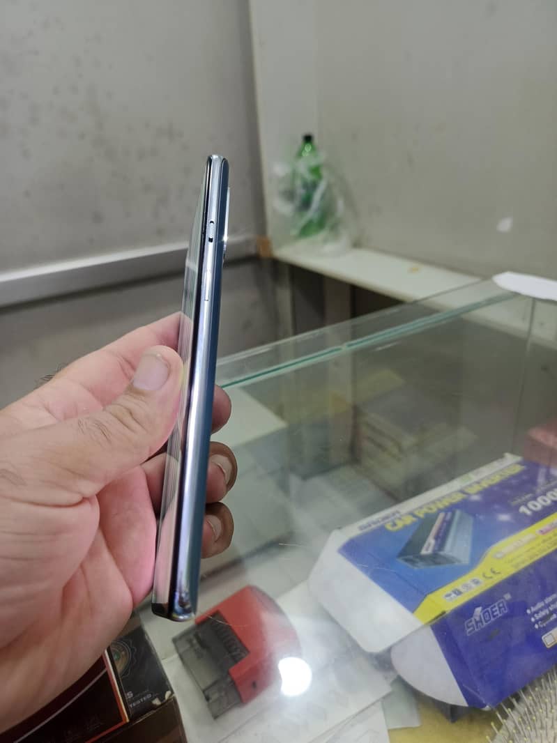 One Plus 8T 4