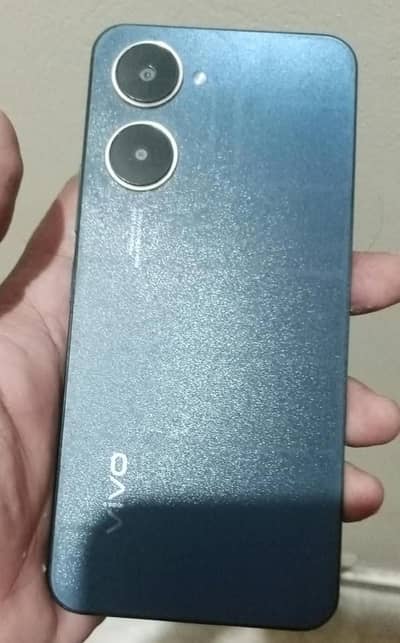 Vivo y03 4+4- 128