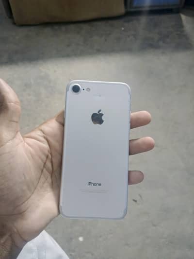 Apple iPhone 7