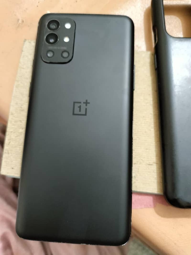 One Plus 9R 2