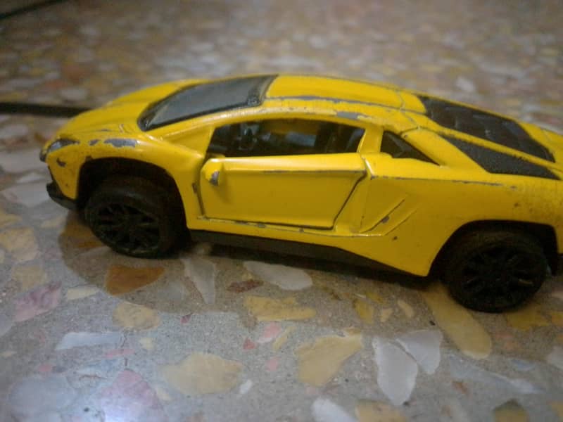 yellow Lamborghini 5
