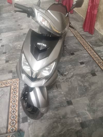 Metro Electric Scaoti 10/10 Condition 1month Used All Ok Urgent Sale