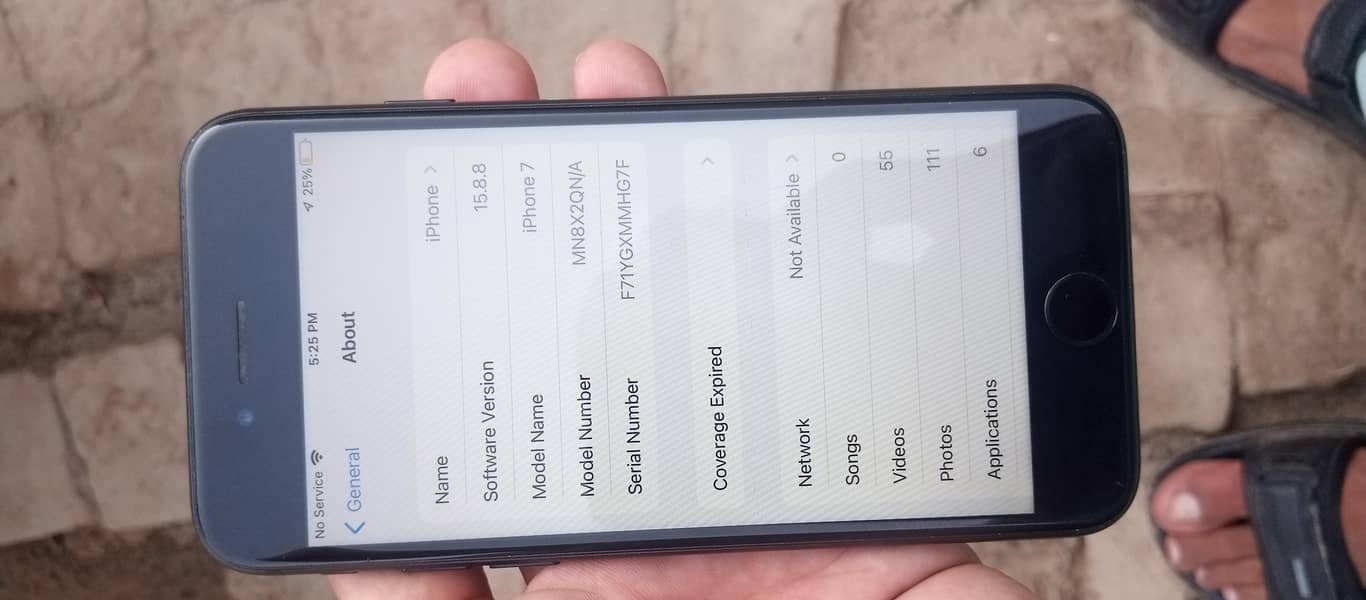 Apple iPhone 7 0