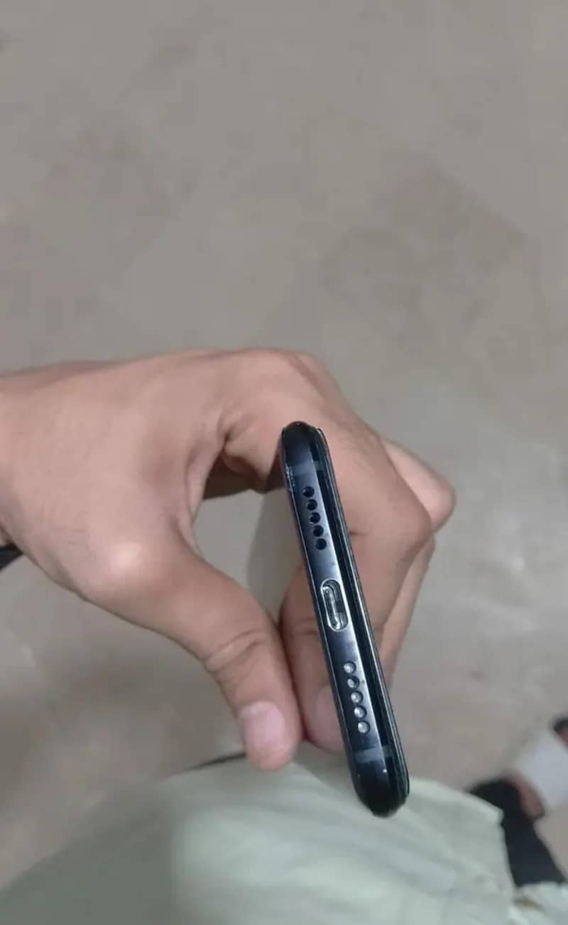 One Plus 6T 3
