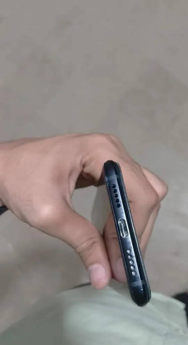 One Plus 6T 5