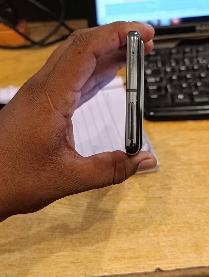 Google Pixel 7 Pro 6