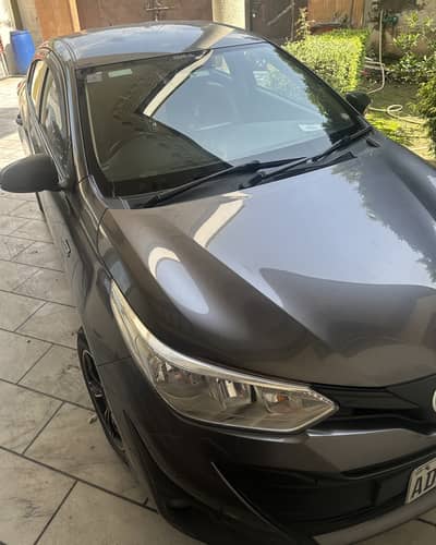 Toyota Yaris gli cvt  2021 automatic