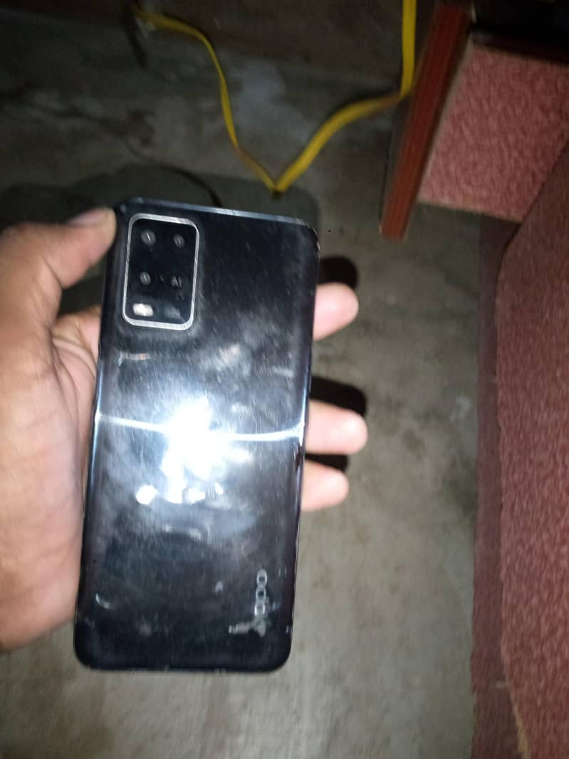 OPPO A54 4
