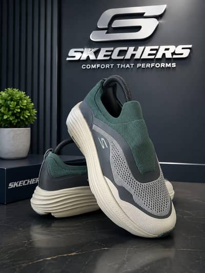 Skechers Max Cushioning Slip-On Running Shoes – Grey/Green . SIZE 9"