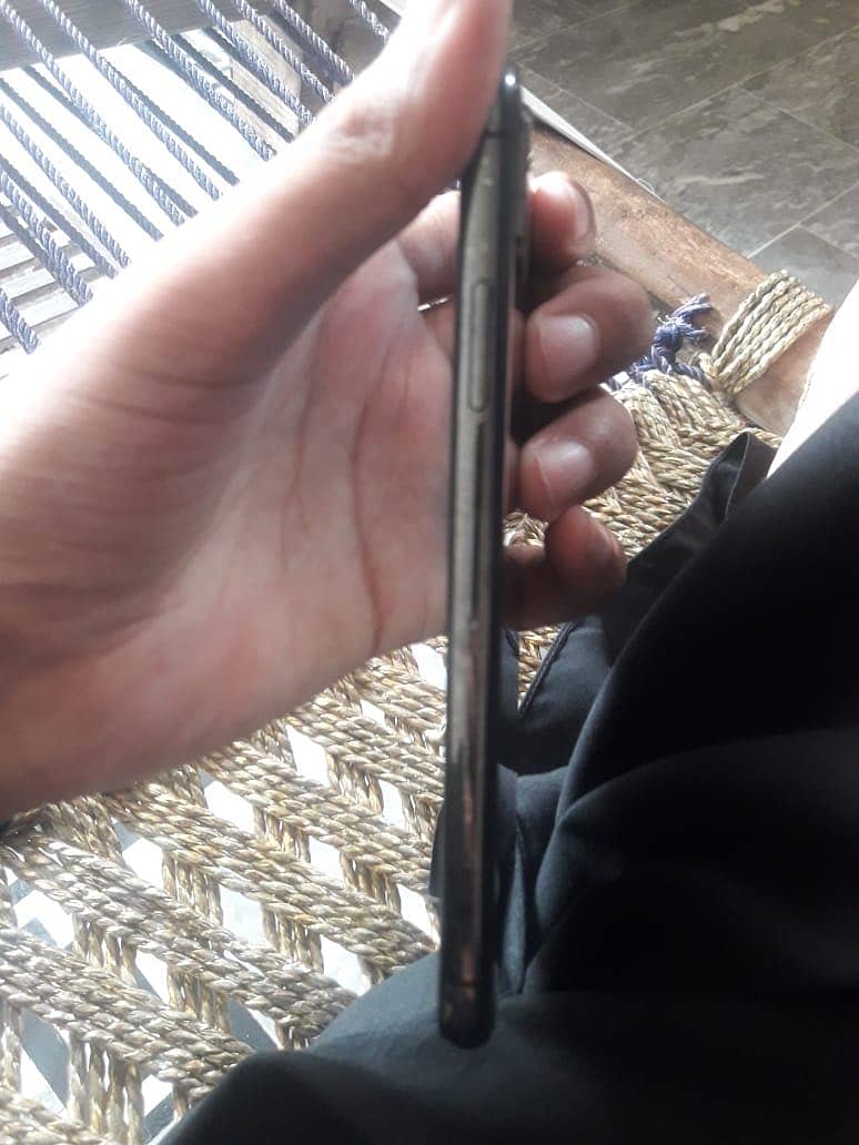 Apple iPhone X 2