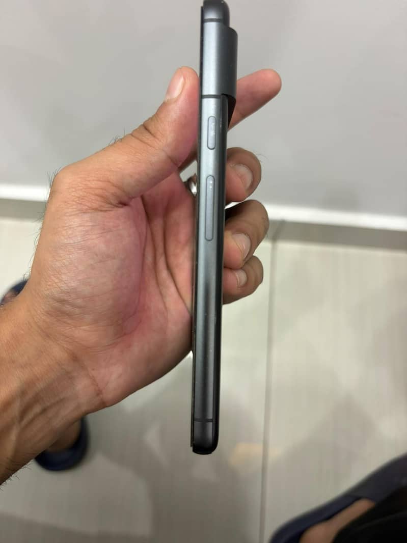 Google Pixel 8 2